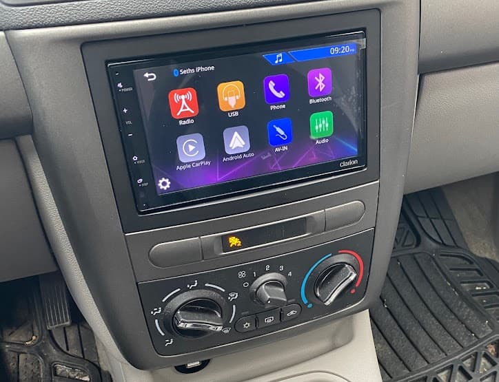 Number 1 Sound car audio shop in Toronto, Ontario photo 7