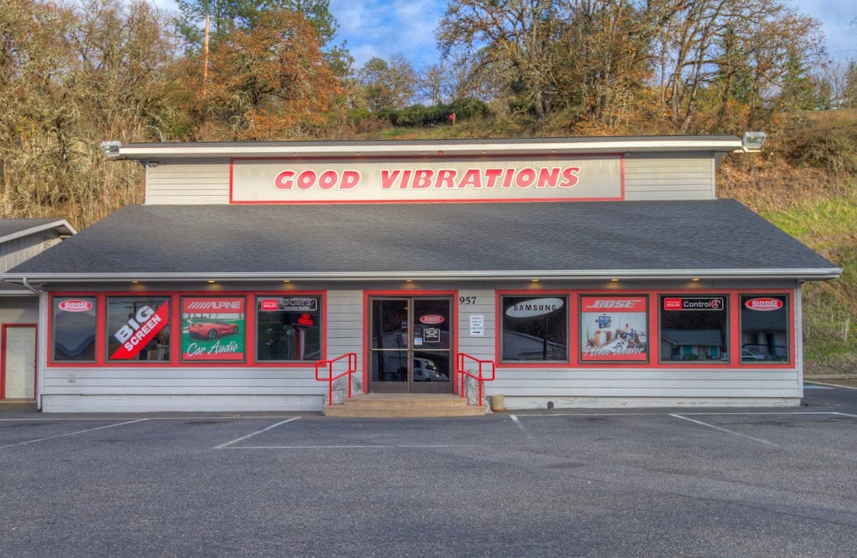 Good Vibrations car audio shop in Roseburg, Oregon photo 7