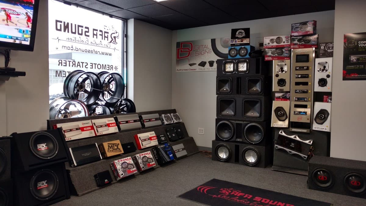 Rafa Sound car audio shop in Framingham, Massachusetts photo 6