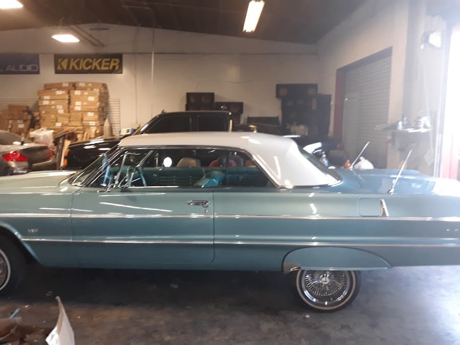 59th Broadway Customs image 7