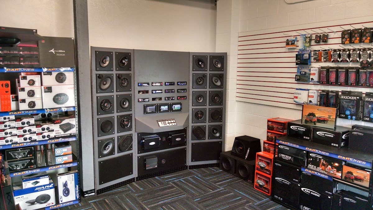 Brad's Car Tunes #2 car audio shop in Springfield, Oregon photo 3