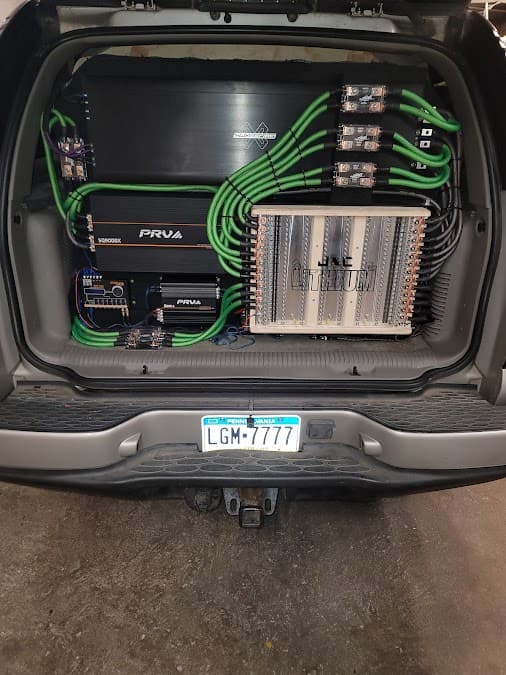Triple Threat Customs car audio shop in Philadelphia, Pennsylvania photo 10