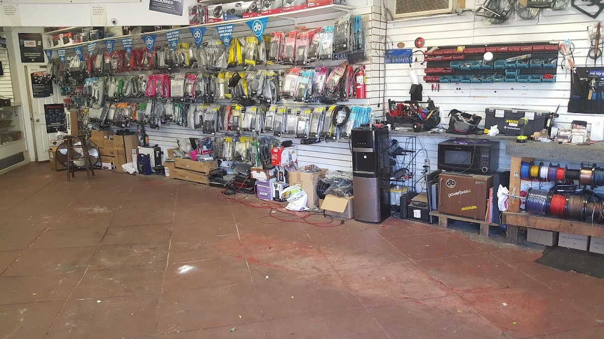 philly car toyz car audio shop in Philadelphia, Pennsylvania photo 9