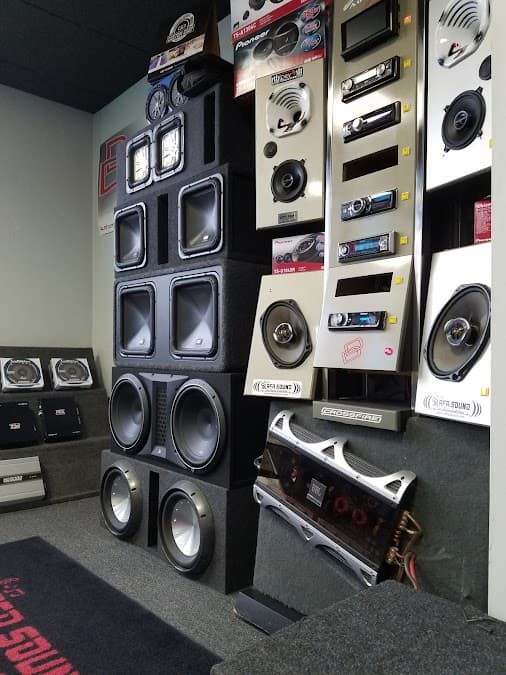 Rafa Sound car audio shop in Framingham, Massachusetts photo 9