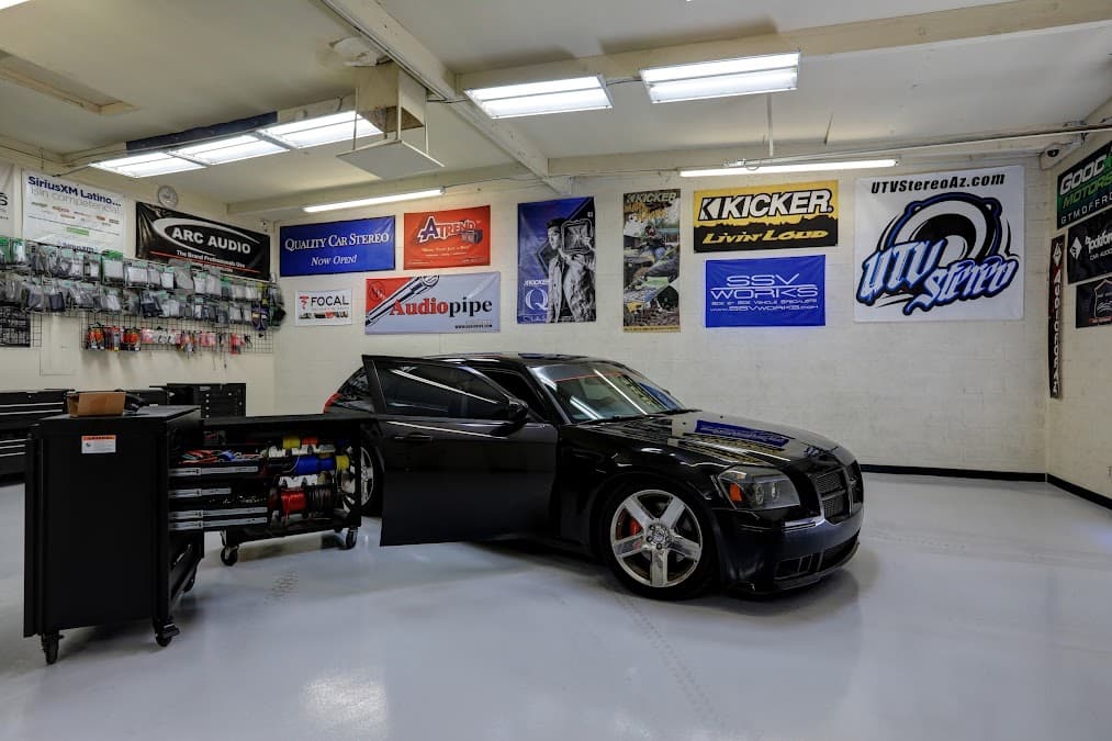 Quality Car Stereo image 5