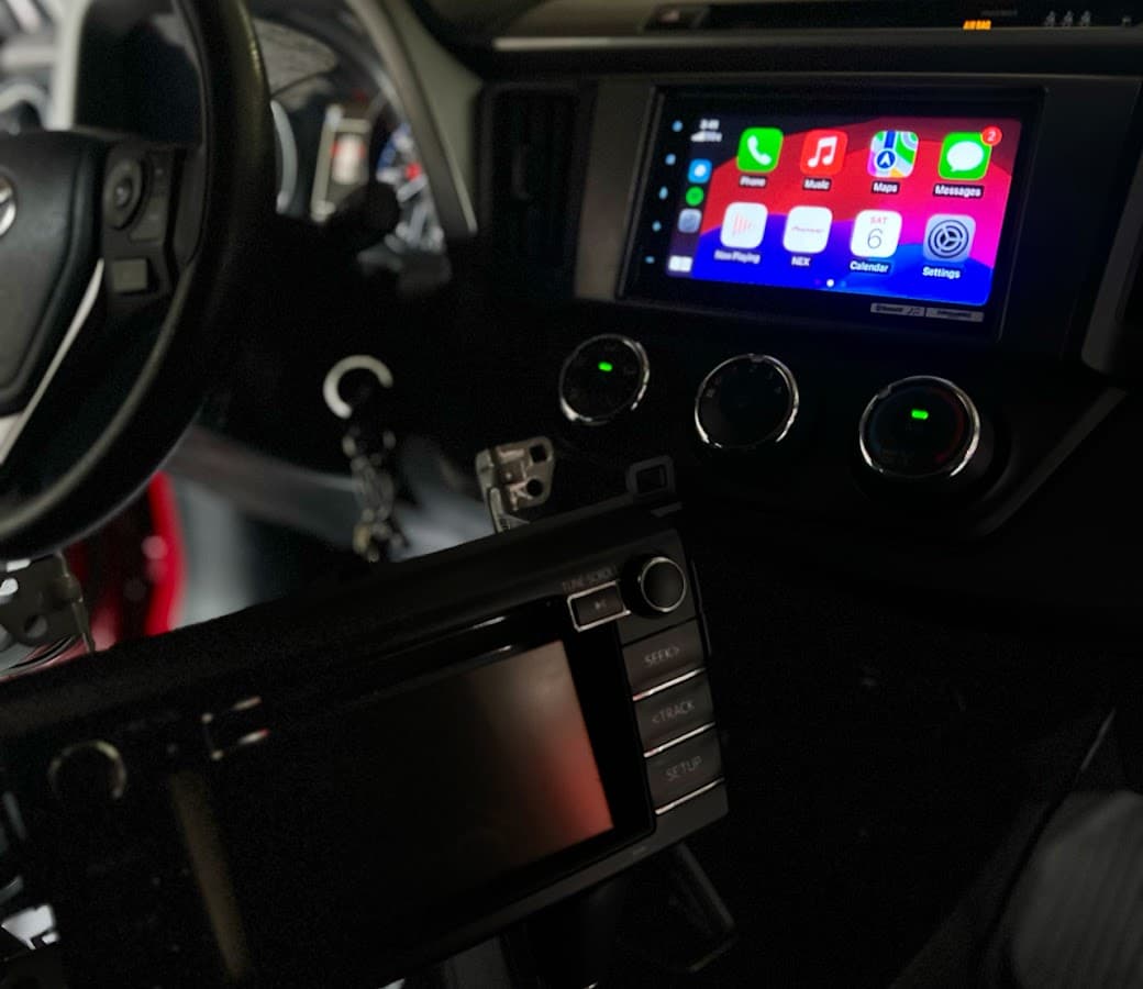 Kano The Installer Car Stereo shop & windows tint Installation image 3