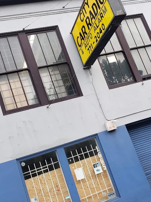 City Car Radio image 3