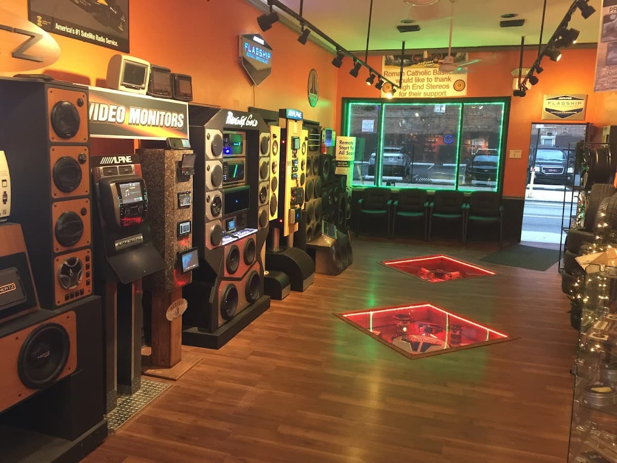 High End Vine Street Car Stereo inc car audio shop in Philadelphia, Pennsylvania photo 6