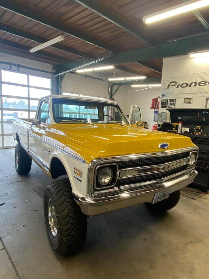 The Stereo Store! car audio shop in Albany, Oregon photo 3