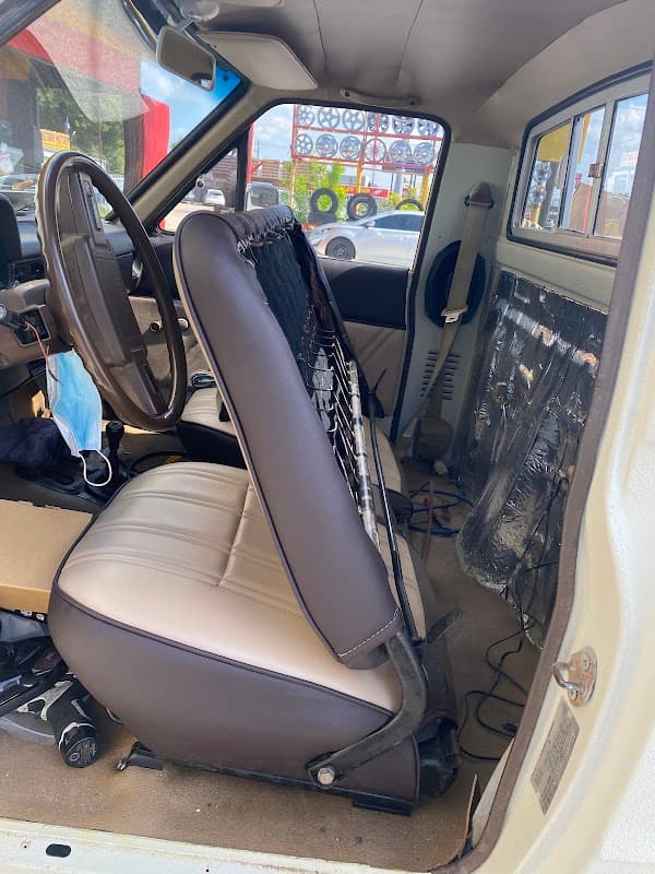 AUDIO SYSTEM image 5