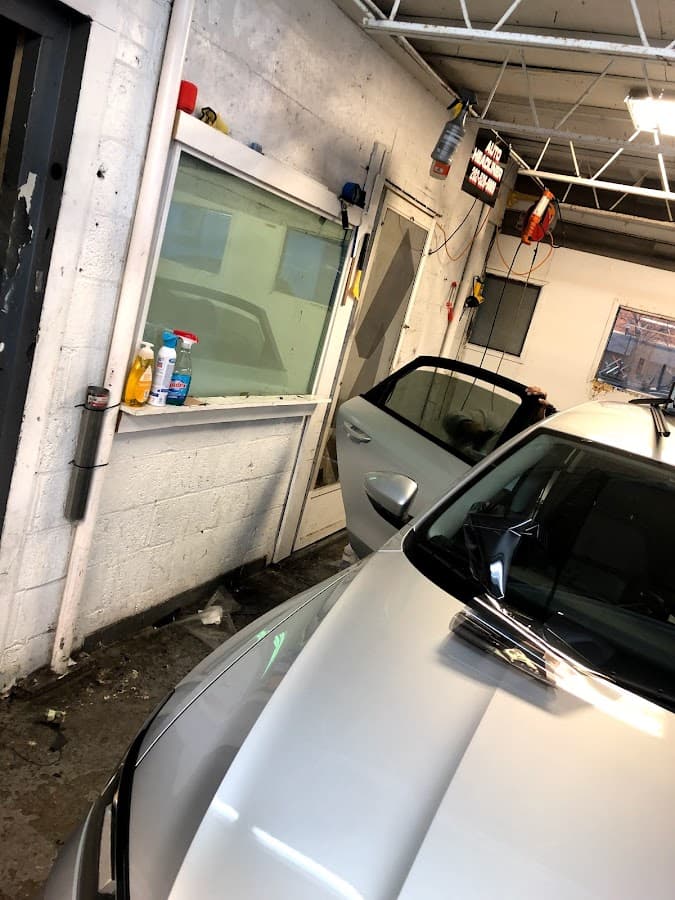 Angelos Car Radio LLC car audio shop in Alexandria, Virginia photo 10