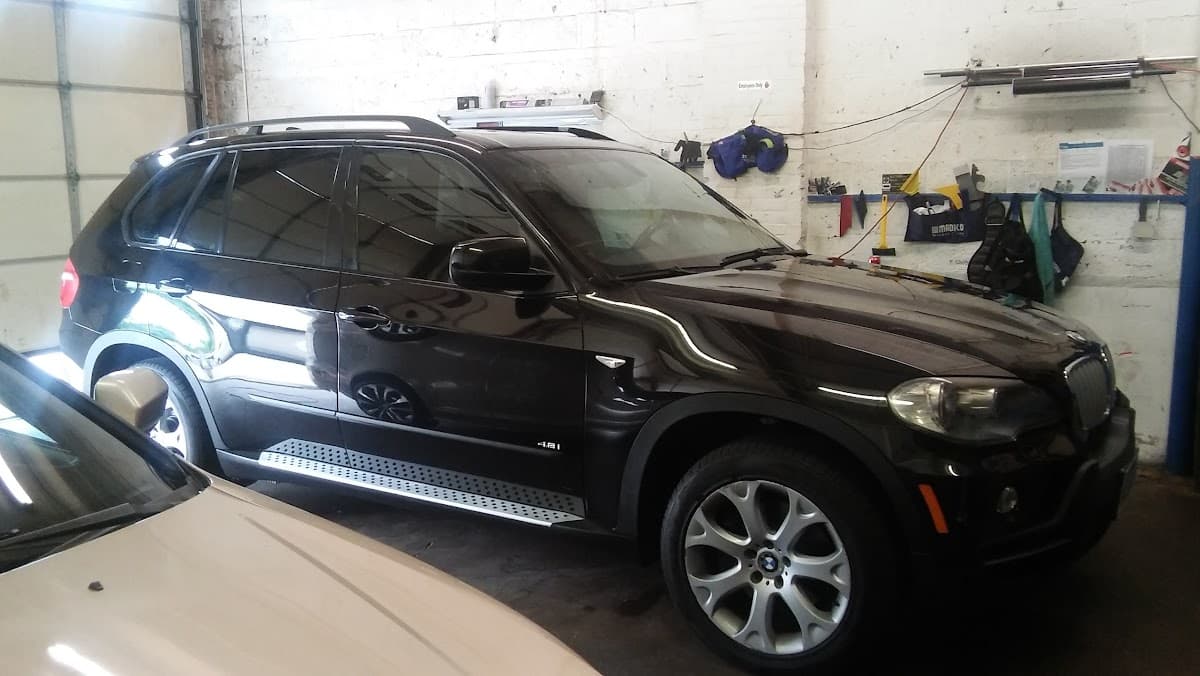 Airtight Stereo & Window Tinting Service image 4