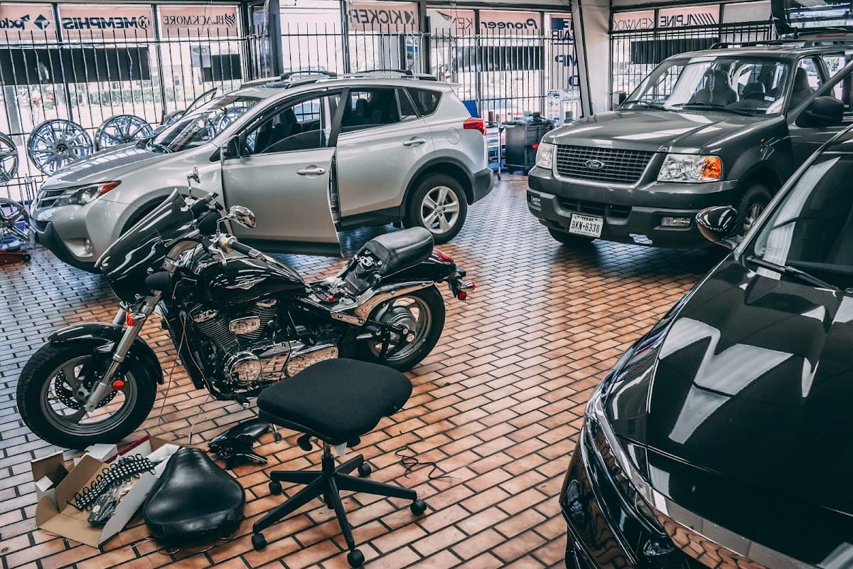 A-1 Electronics & Car Stereo image 9