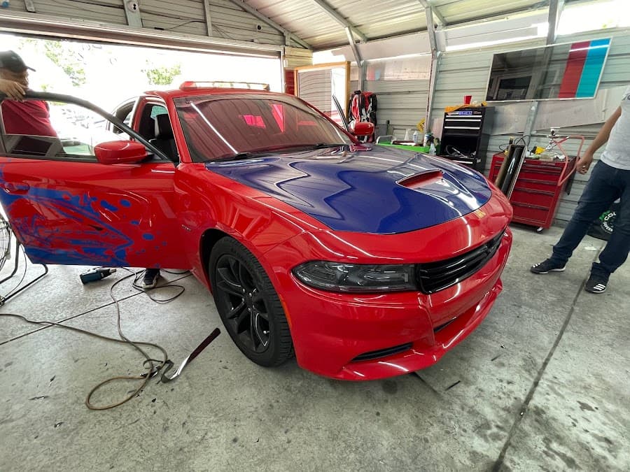 EZ PLUS, WINDOW TINT, CAR AUDIO, ALARM & REMOTE STARTED car audio shop in Camden, New Jersey photo 9