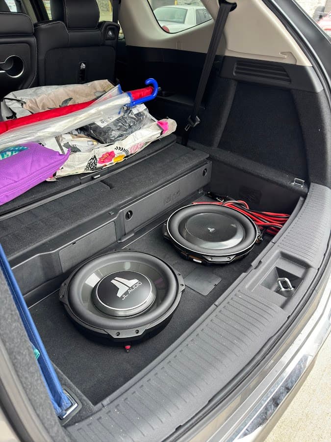 Xochilt Car Audio image 4