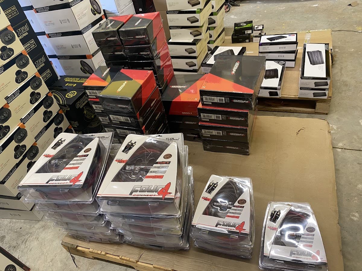 DISCOUNT CAR AUDIO car audio shop in Charlotte, North Carolina photo 3