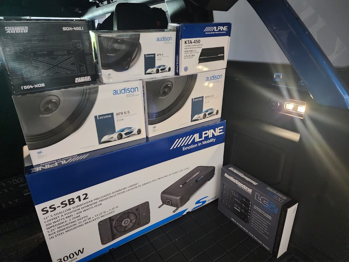 Custom Car Stereo car audio shop in Owensboro, Kentucky photo 3