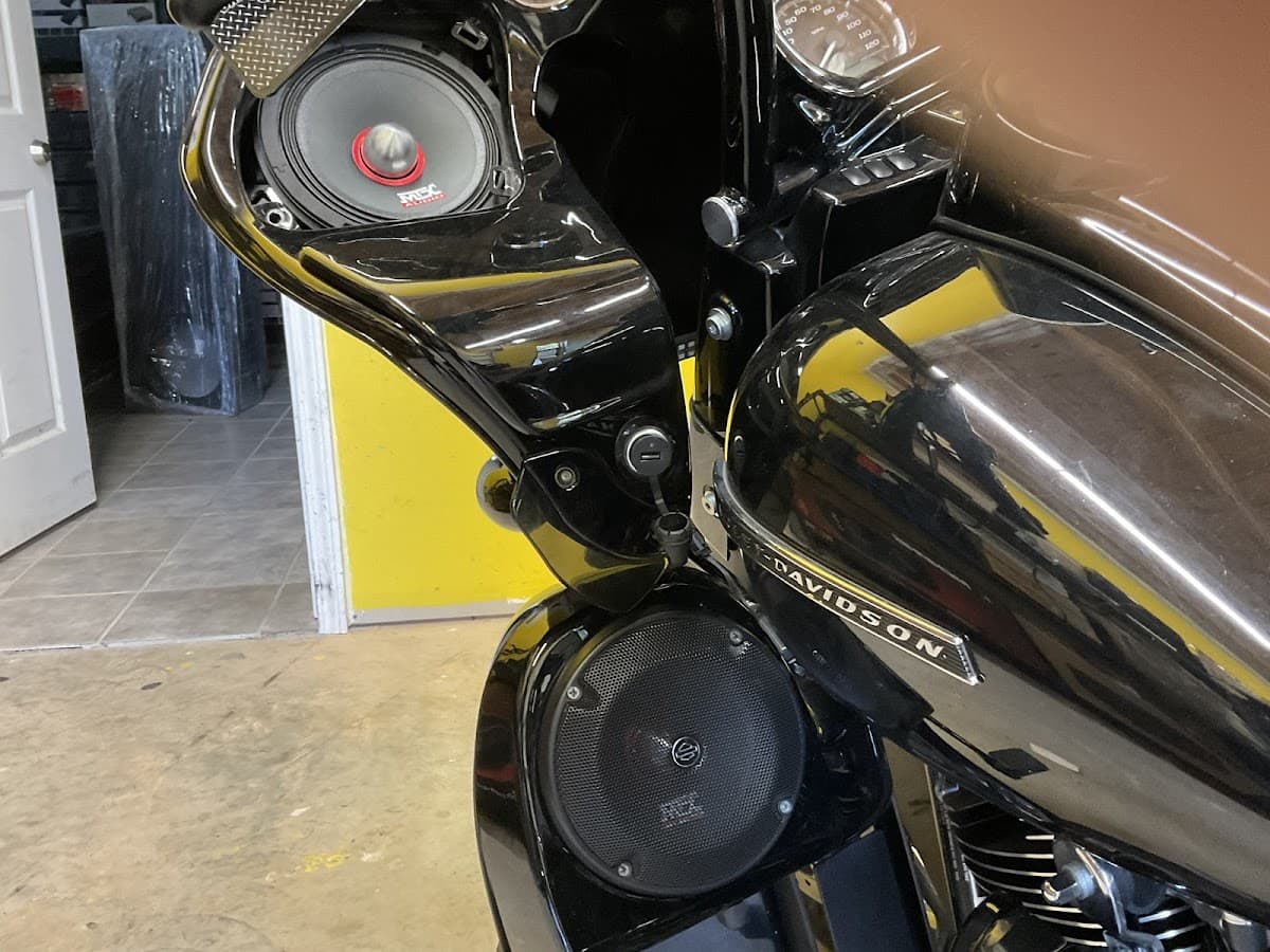 DISCOUNT CAR AUDIO car audio shop in Charlotte, North Carolina photo 10