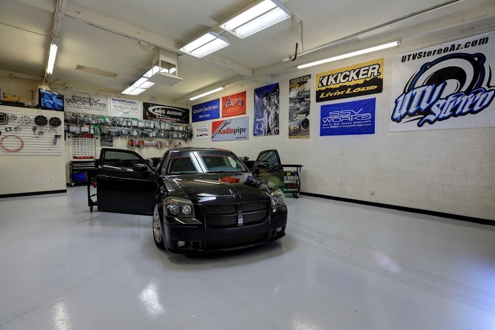 Quality Car Stereo image 2