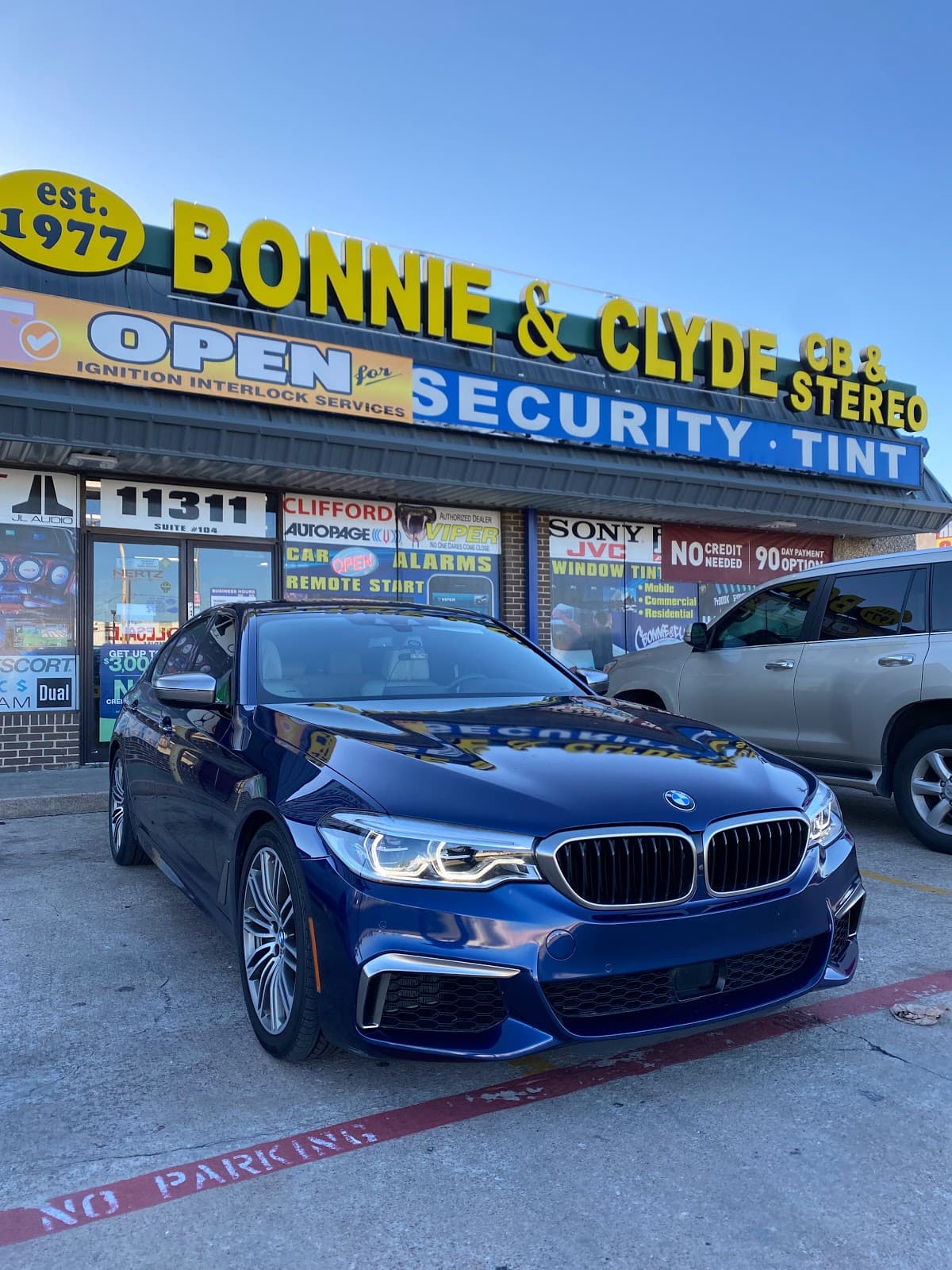 Bonnie & Clyde Car Stereo