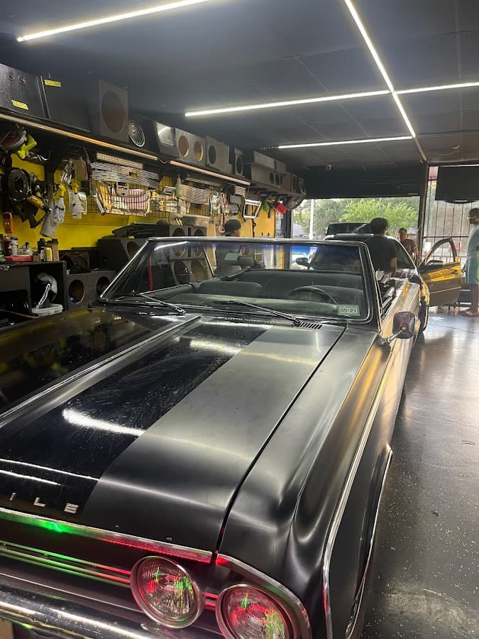 H-Town Mobile Audio image 7