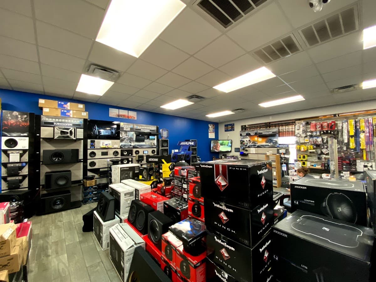 Bonnie & Clyde Car Stereo image 8