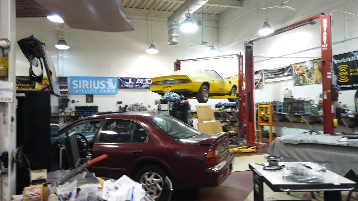 Doren Car Stereo & Alarm image 6