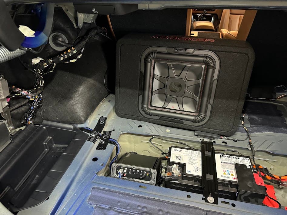 Unparalleled Audio car audio shop in Sterling, Virginia photo 7