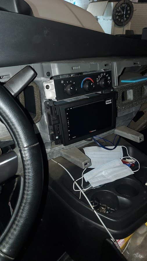 Loco Audio car audio shop in Avondale, Pennsylvania photo 2