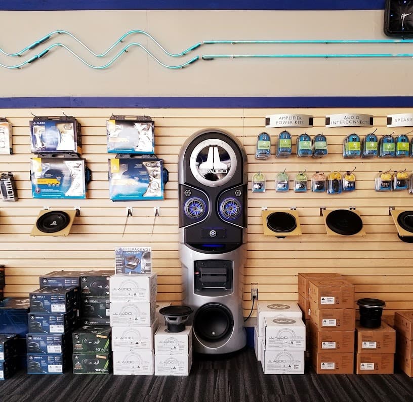 Creative Audio car audio shop in Joplin, Missouri photo 10