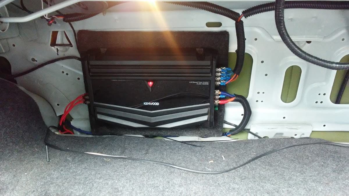 G Low's Audio Shop image 9