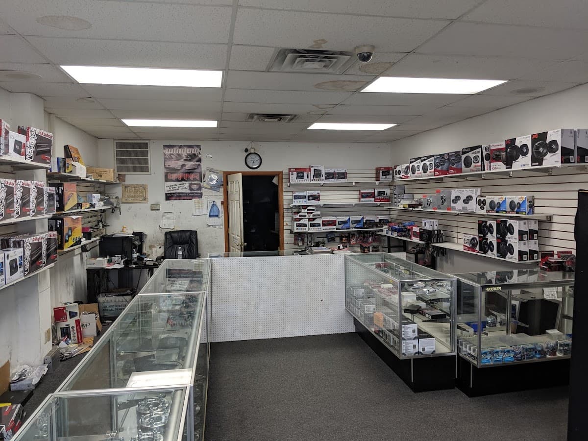 Stereo Doctor car audio shop in Cincinnati, Ohio photo 2