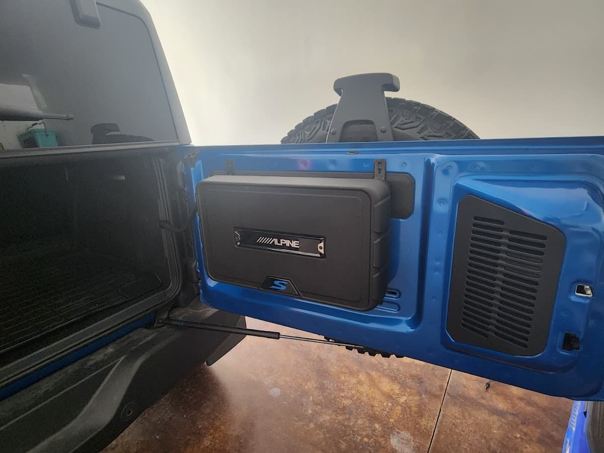 Custom Car Stereo car audio shop in Owensboro, Kentucky photo 2