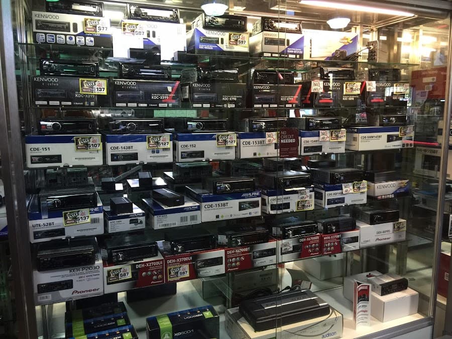 Stereo King Salem car audio shop in Salem, Oregon photo 9