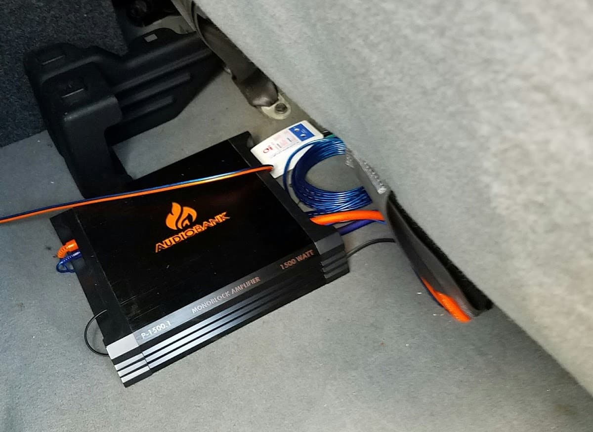 Audio 1 One car audio shop in West Valley City, Utah photo 8