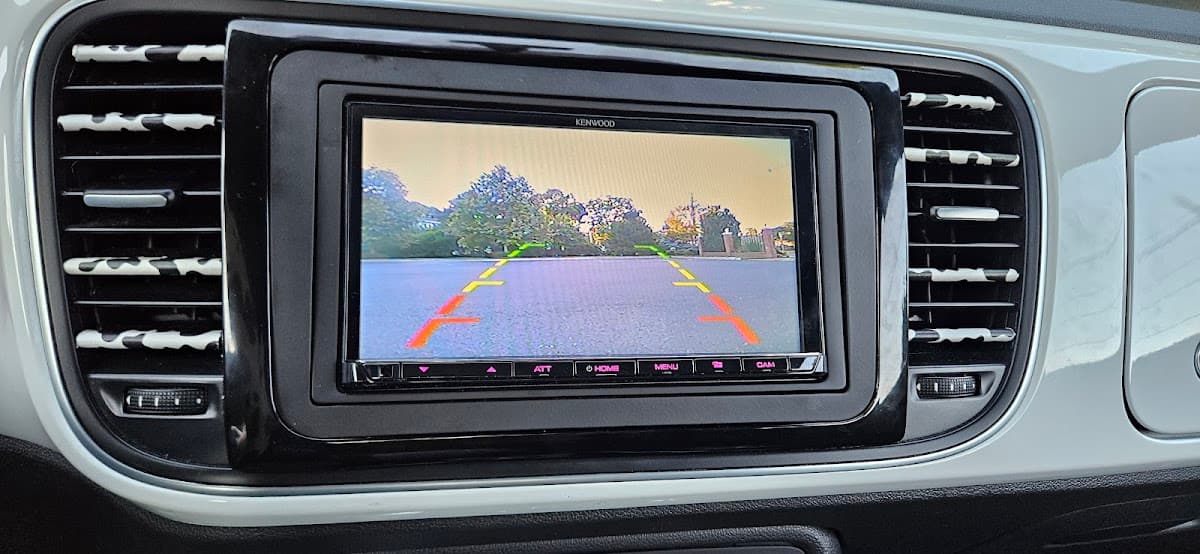 ON2AUDIO car audio shop in Salem, Massachusetts photo 2