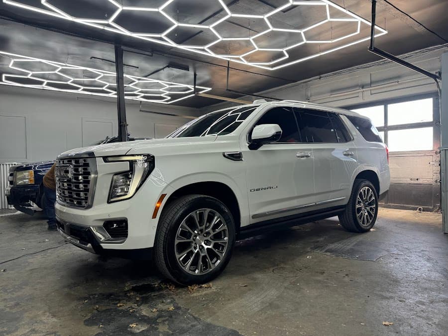 Alarms & Tint KC car audio shop in Independence, Missouri photo 9