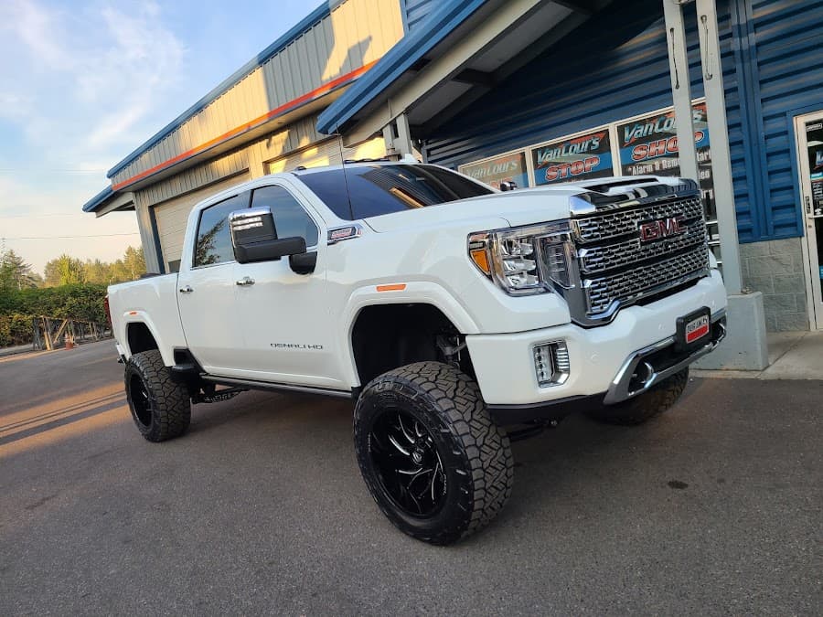 VanCour's Auto Detailing car audio shop in South Hill, Washington photo 3