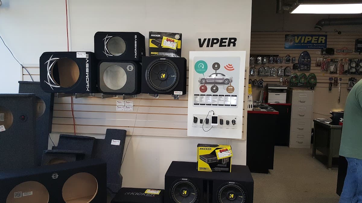 Krazy's Car Clinic car audio shop in Winnipeg, Manitoba photo 4