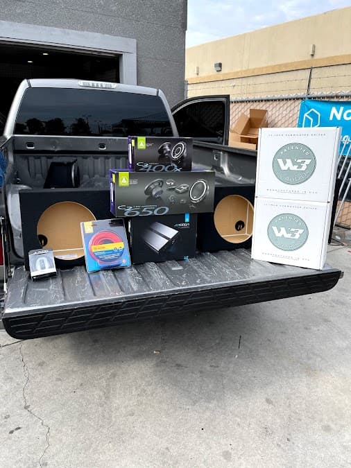 559 Car Stereo & Alarm image 4