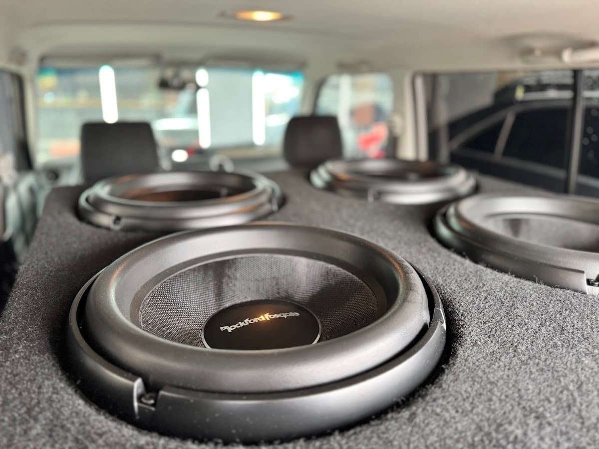 Rainier Audio car audio shop in Tacoma, Washington photo 5