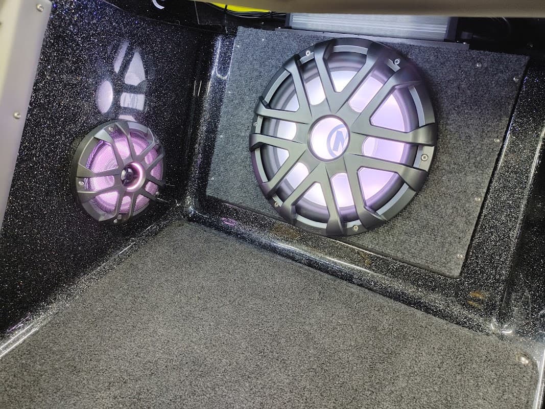 Sweet Sounds car audio shop in Mankato, Minnesota photo 7