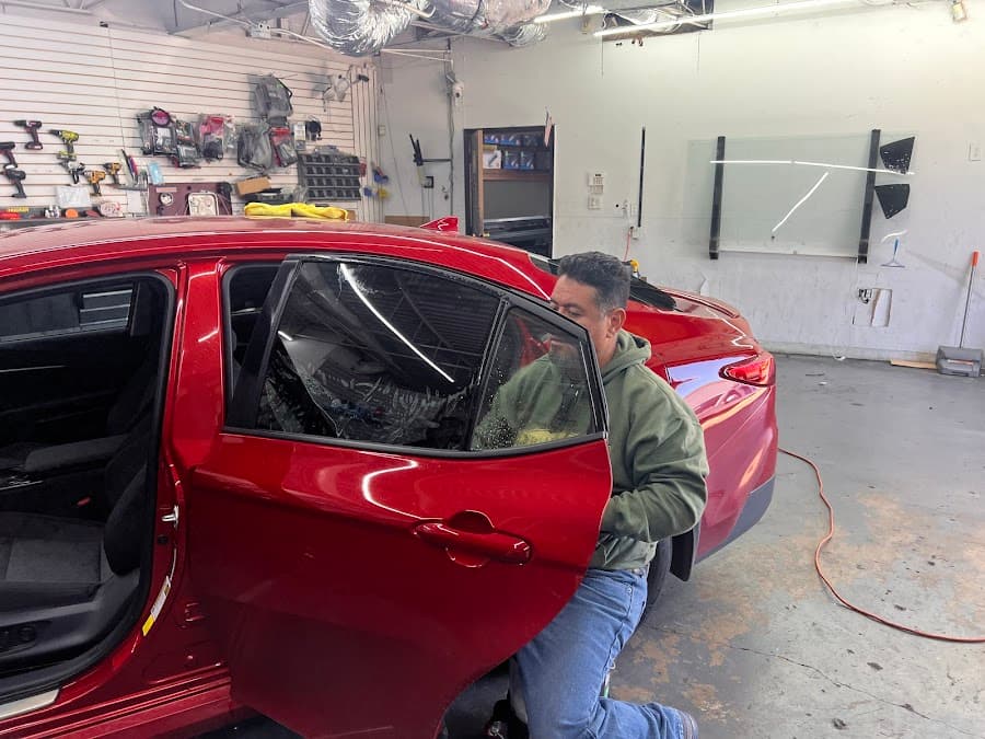 Hyper Tint & Audio image 8