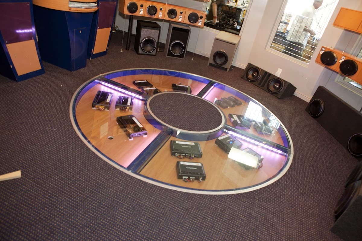 Sound Warehouse car audio shop in Ogden, Utah photo 5