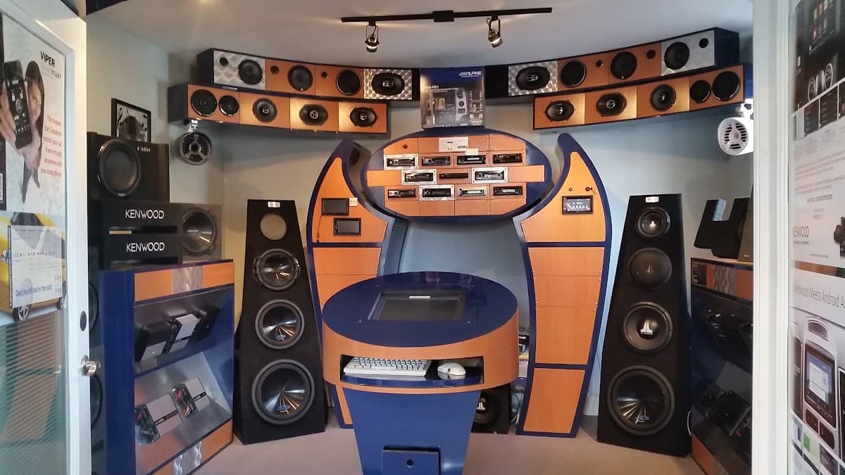 InTune car audio shop in Redmond, Oregon photo 6