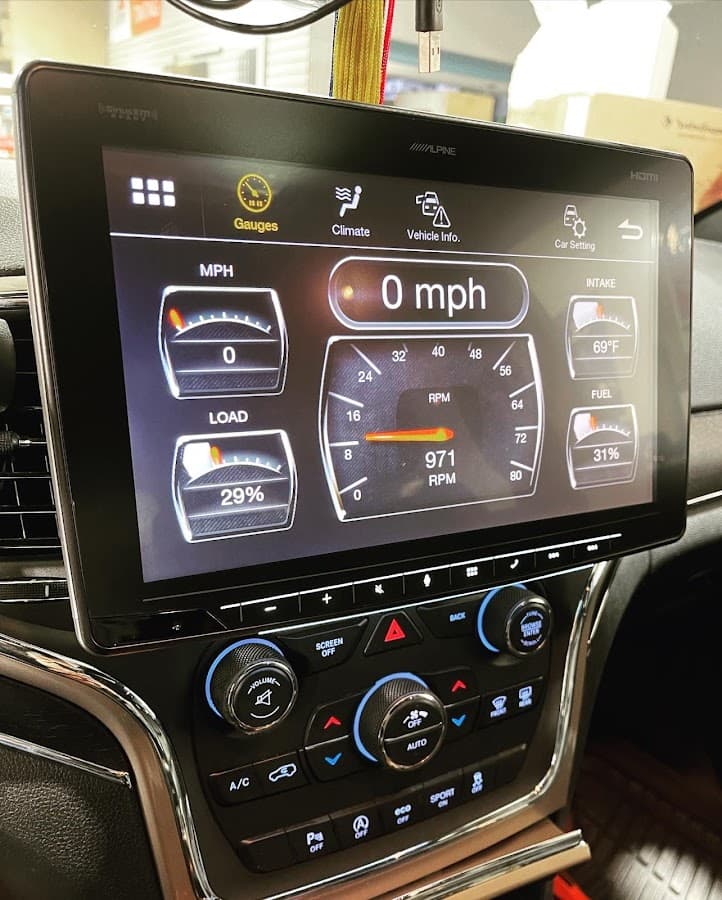 CarTronics car audio shop in Madison, Tennessee photo 4