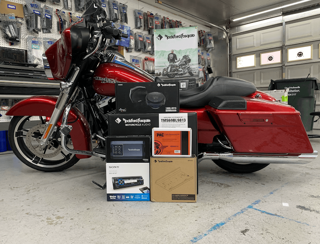 Custom Audio car audio shop in Henderson, Kentucky photo 9