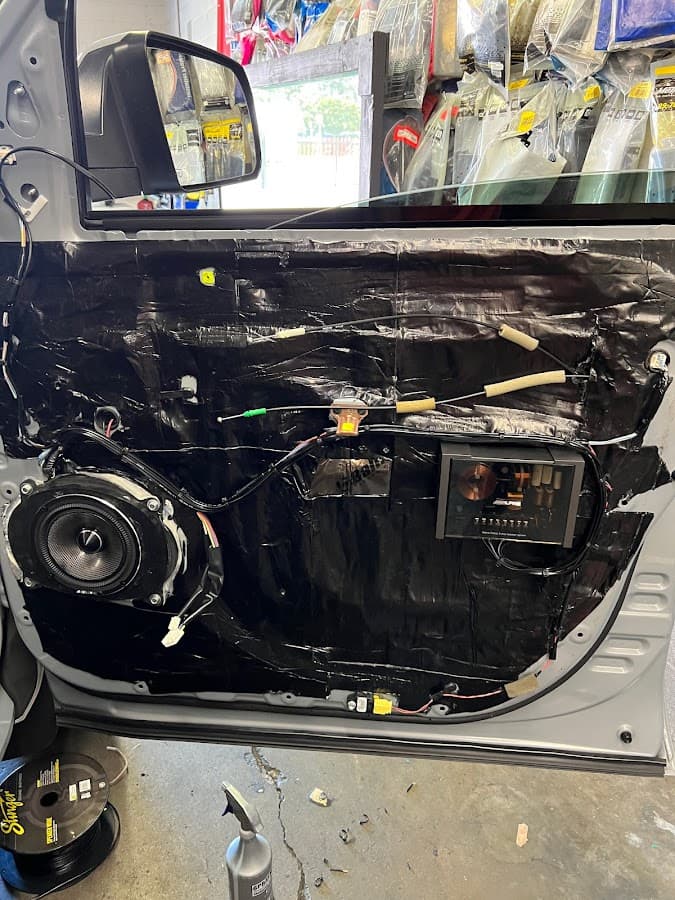 HD Car Stereo image 5