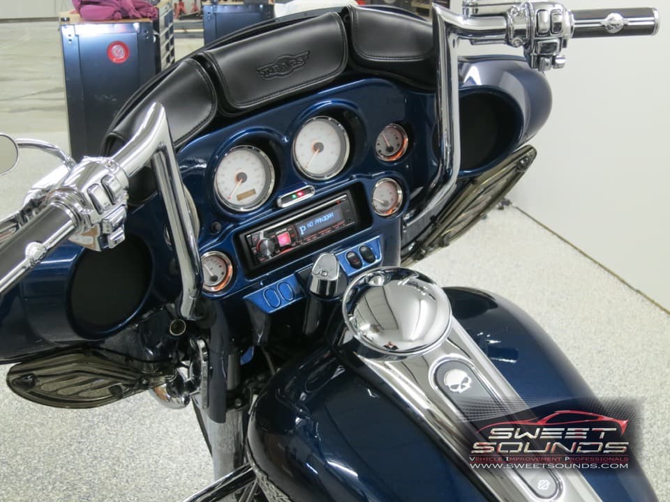 Sweet Sounds car audio shop in Mankato, Minnesota photo 9